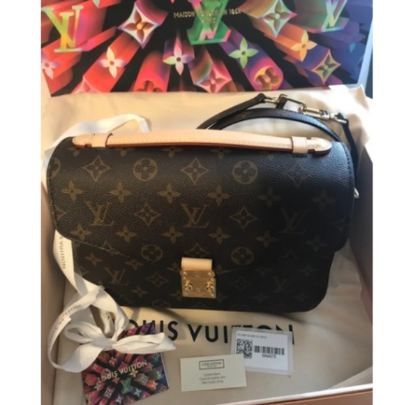Louis Vuitton Handbags - Bag